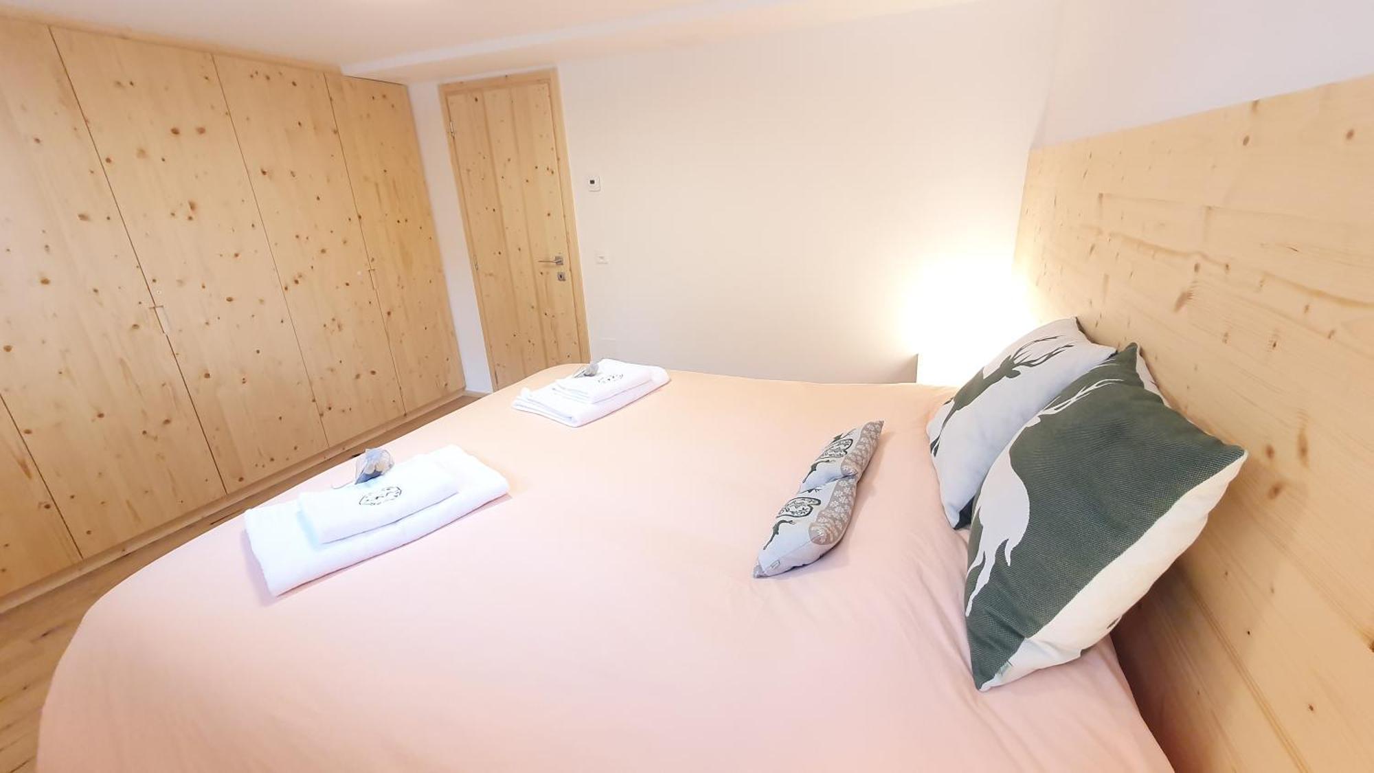 Yeti Lodge سيدرن الغرفة الصورة